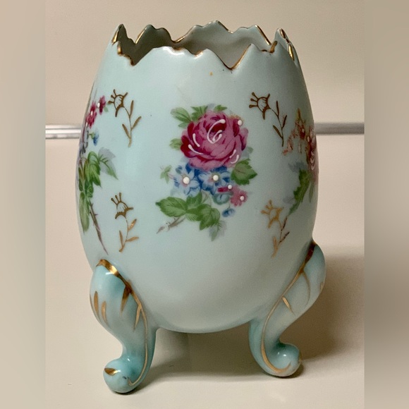 Vintage 1950s Napcoware Gold Trim Rose Design 3 Footed Ceramic Egg Vase - Picture 3 of 16